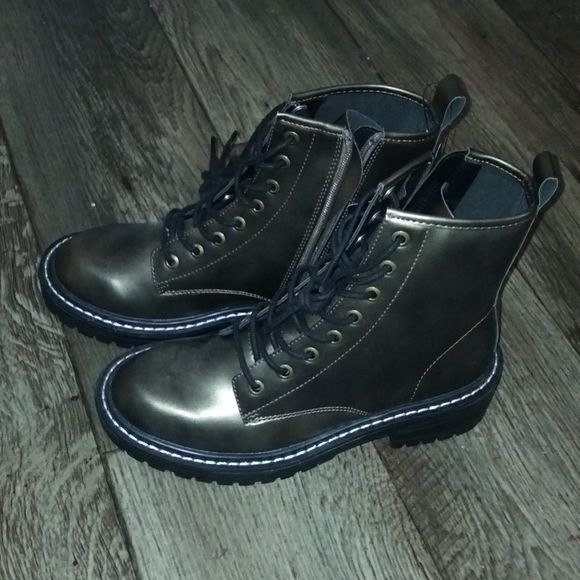 Booties - Picture 3 of 5